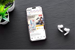 Sociial Media Handy mit Kopfhörern  und einem Social Media Beirag